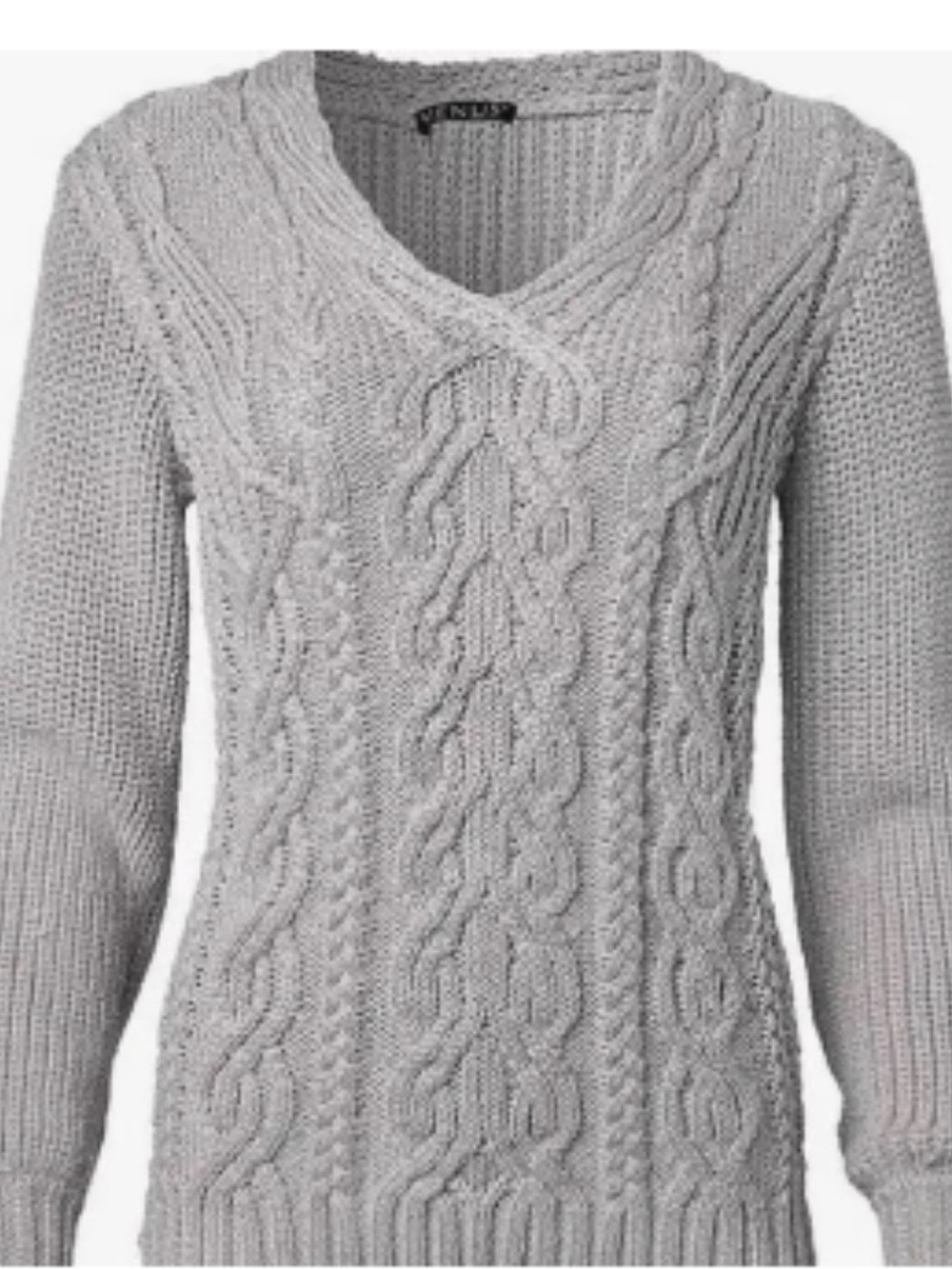 VENUS Light Gray Cable-Knit V-Neck Sweater